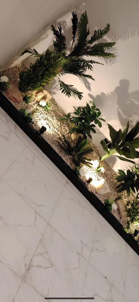 ديكور جداري عشب صناعي